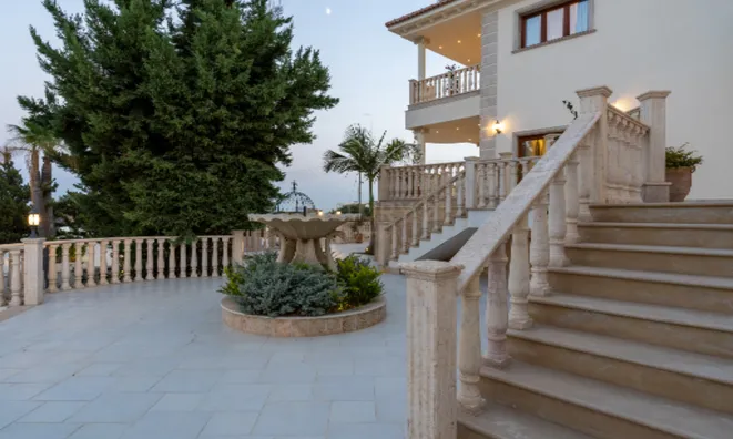 Недвижимость 6 Bedroom Villa For Sale in Mouttagiaka, Limassol: 25