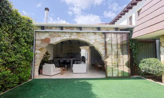 Недвижимость 4 Bedrooms Detached house For sale in Kamares, Larnaca: 25