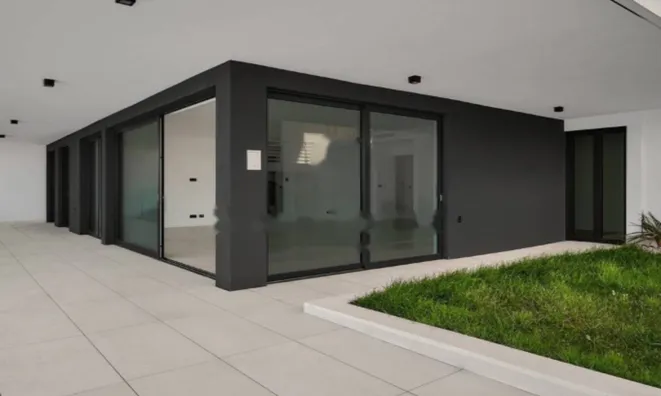 Недвижимость Четырехкомнатная квартира Центр: 10