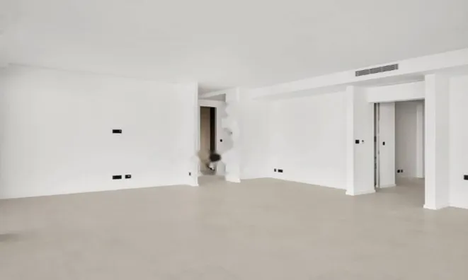 Недвижимость Четырехкомнатная квартира Центр: 12