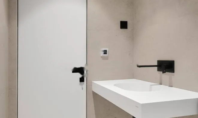 Недвижимость Четырехкомнатная квартира Центр: 20