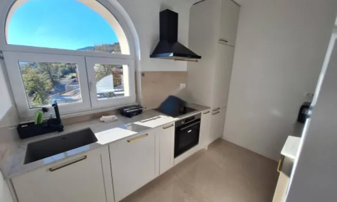 Недвижимость Трехкомнатная квартира Добреч: 5