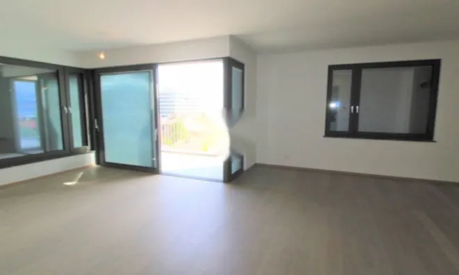 Недвижимость Трехкомнатная квартира Центр: 7