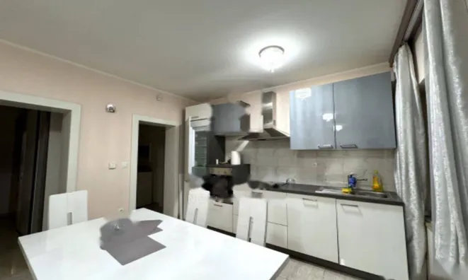 Недвижимость Четырехкомнатная квартира Центральная Опация: 2