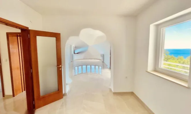 Недвижимость Трехкомнатная квартира Опатия: 8