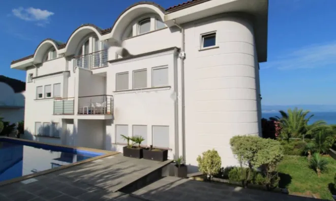 Недвижимость Трехкомнатная квартира Ичичи: 17