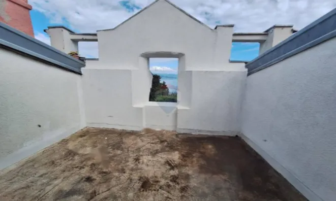 Недвижимость Четырехкомнатная квартира Центр: 6