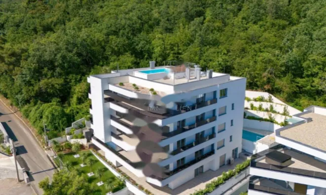 Недвижимость Трехкомнатная квартира Центр: 1