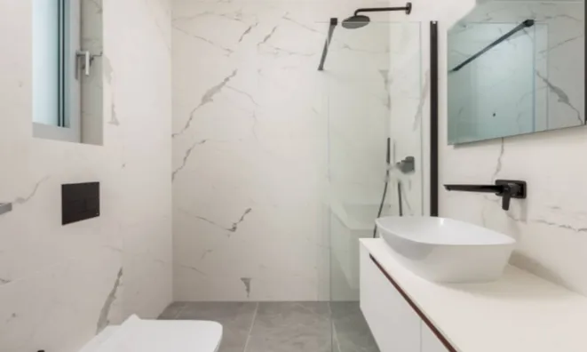 Недвижимость Трехкомнатная квартира Центр: 16