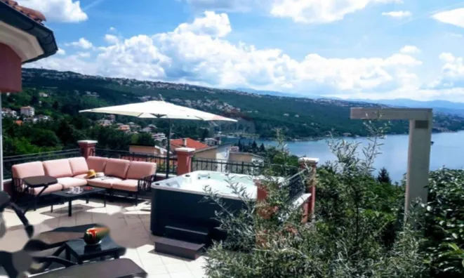 Недвижимость Семейный дом в центре Опатии: 10