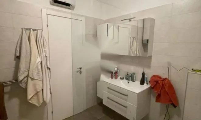 Недвижимость Трехкомнатная квартира в центре Опатии: 17