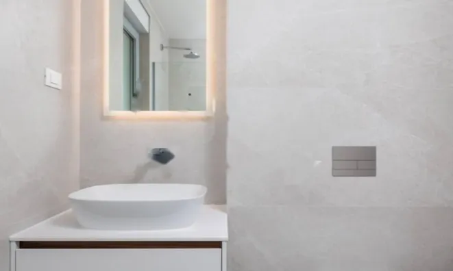 Недвижимость Четырёхкомнатная квартира Центр: 12