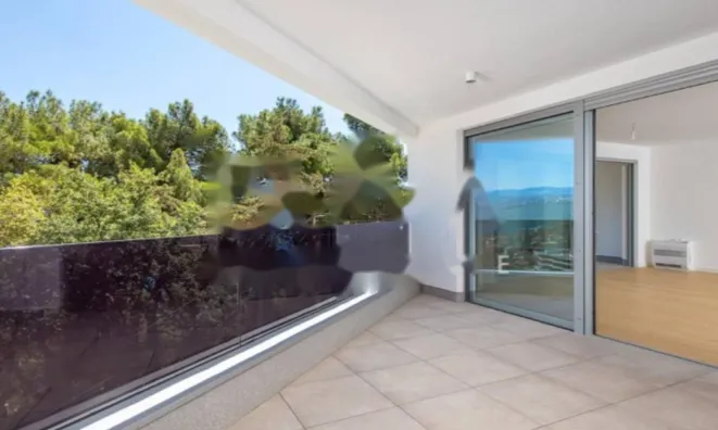 Недвижимость Четырёхкомнатная квартира Центр: 13