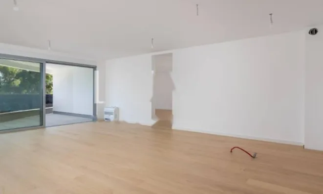 Недвижимость Четырёхкомнатная квартира Центр: 22