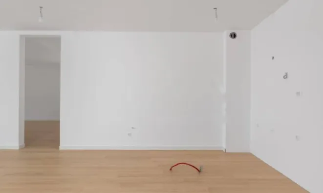 Недвижимость Четырёхкомнатная квартира Центр: 23