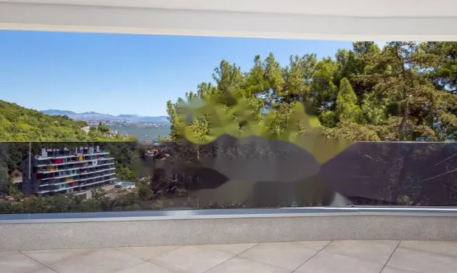 Недвижимость Четырёхкомнатная квартира Центр: 28