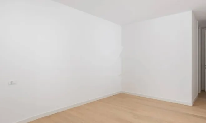 Недвижимость Четырёхкомнатная квартира Центр: 37