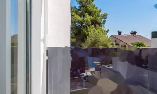 Недвижимость Четырёхкомнатная квартира Центр: 43