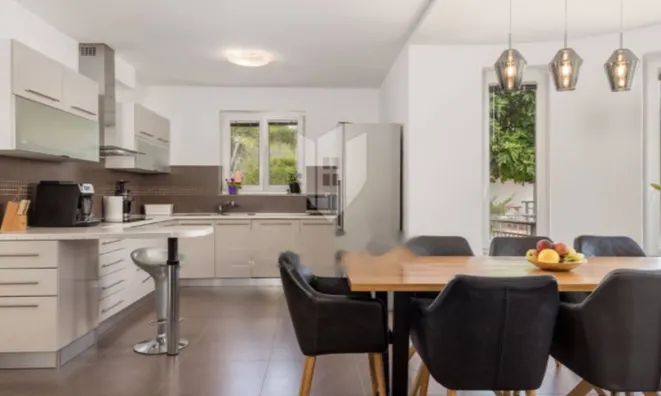 Недвижимость Семейный дом в Вепринце: 11