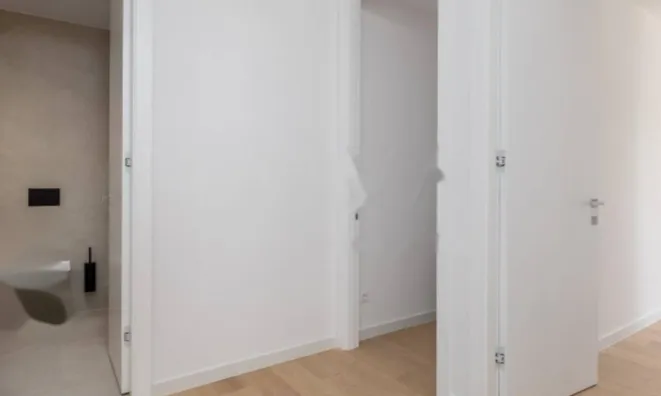 Недвижимость Двухкомнатная квартира Центр: 12