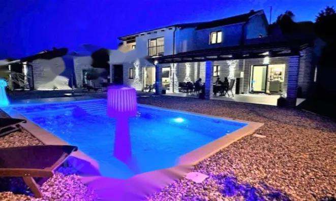 Недвижимость Дом в центре Опатии: 30