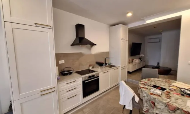 Недвижимость Двухкомнатная квартира Добрич: 2