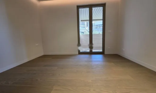 Недвижимость Трёхкомнатная квартира Центр: 10