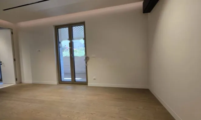 Недвижимость Трёхкомнатная квартира Центр: 12