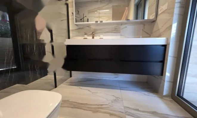 Недвижимость Трёхкомнатная квартира Центр: 14