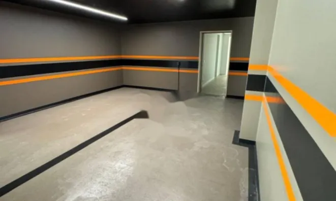 Недвижимость Трёхкомнатная квартира Центр: 17