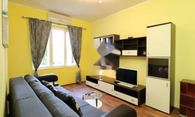 Недвижимость Двухкомнатная квартира Центр: 1