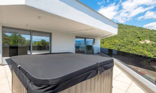 Недвижимость Четырёхкомнатная квартира в Опатии: 2