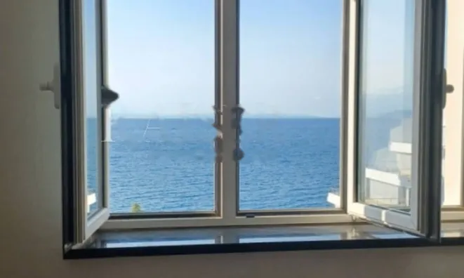 Недвижимость Трёхкомнатная квартира Центр: 2