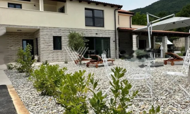 Недвижимость Семейный дом в Поляне: 2