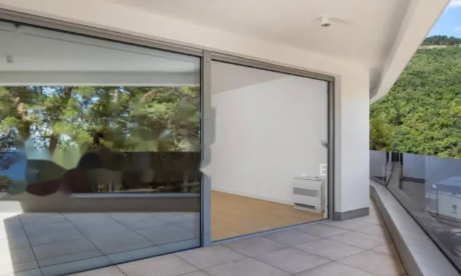 Недвижимость Двухкомнатная квартира в Опатии: 2