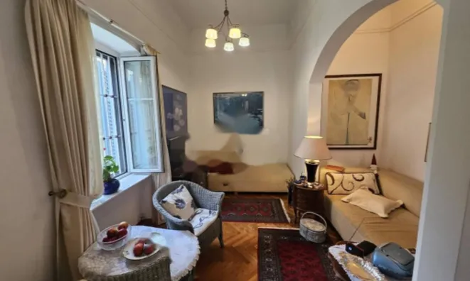 Недвижимость Двухкомнатная квартира в центре: 2