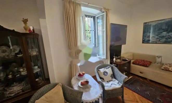 Недвижимость Двухкомнатная квартира в центре: 4