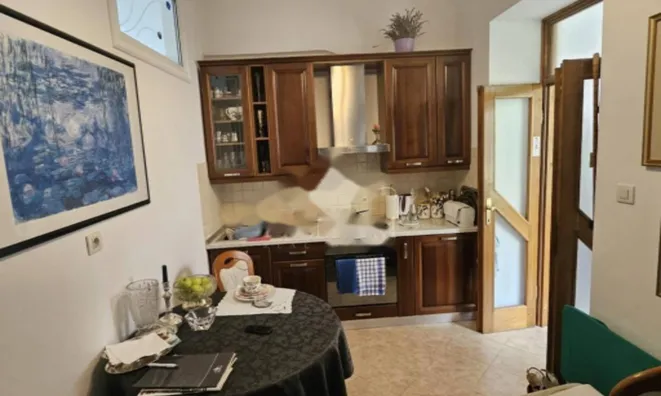 Недвижимость Двухкомнатная квартира в центре: 5