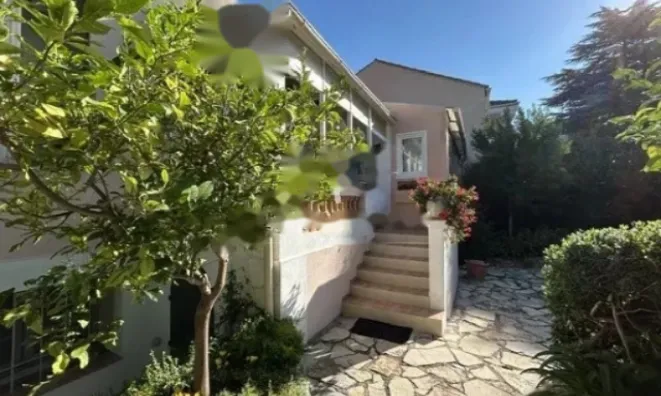 Недвижимость House Petit Juas: 3