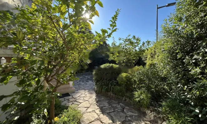 Недвижимость House Petit Juas: 11