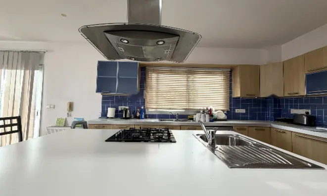 Недвижимость 5 Bedroom Villa for Sale in Agia Fyla, Limassol: 9