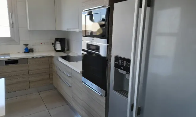 Недвижимость 3 Bedroom Apartment for Sale in Agios Tychonas, Limassol: 3