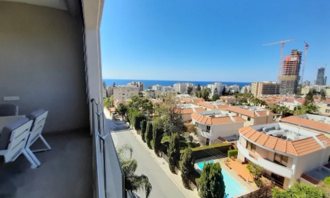 Недвижимость 3 Bedroom Apartment for Sale in Agios Tychonas, Limassol: 10
