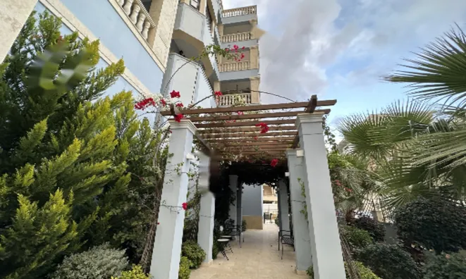 Недвижимость 2 Bedrooms Apartment For sale in Germasogeia, Limassol: 3