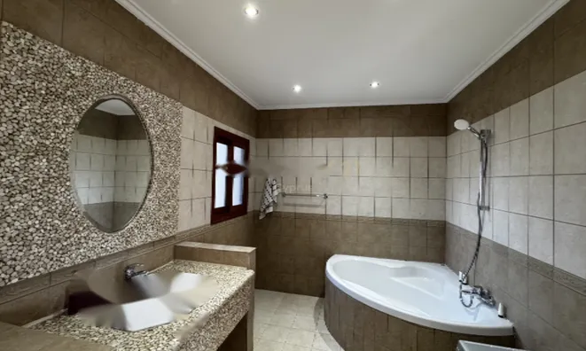 Недвижимость 2 Bedroom Apartment for Sale in Germasogeia, Limassol: 8