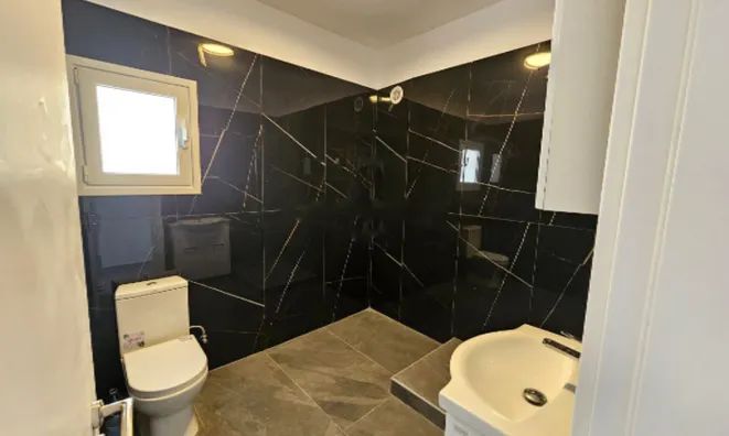 Недвижимость 3 Bedroom Apartment For Sale in Agia Zoni, Limassol: 9