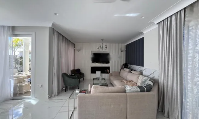 Недвижимость 3 Bedroom Luxury Villa For Sale, Mouttagiaka: 4