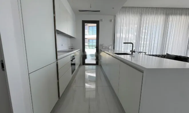 Недвижимость 3 Bedroom Luxury Apartment For Sale in Mouttagiaka, Limassol: 4