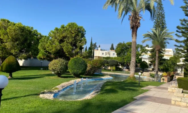 Недвижимость 3 Bedroom Apartment For Sale in Limassol, Pyrgos Tourist Area: 1