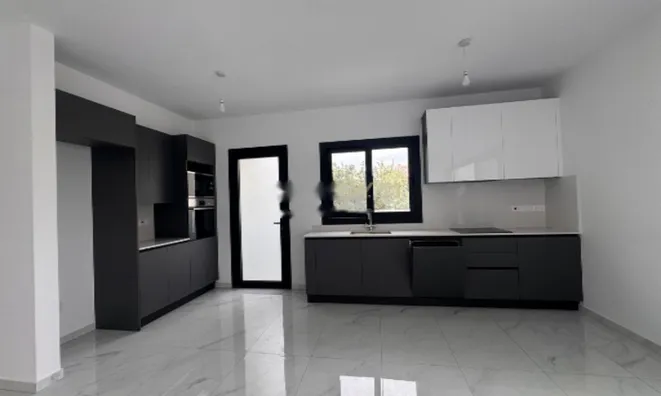 Недвижимость 2 bedroom Apartment For sale in City Center, Limassol: 2